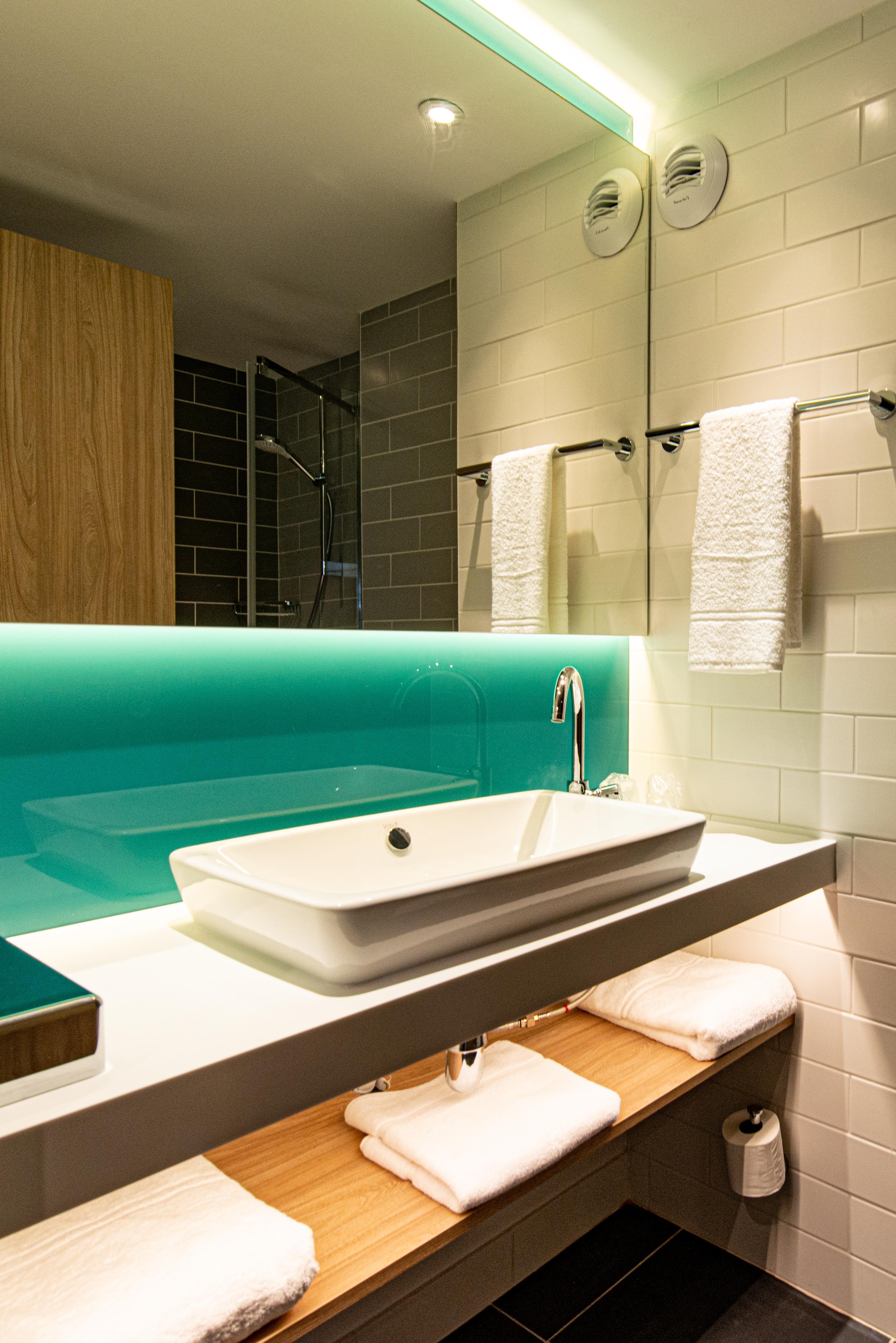 Holiday Inn Express - Bordeaux - Lormont By Ihg Esterno foto