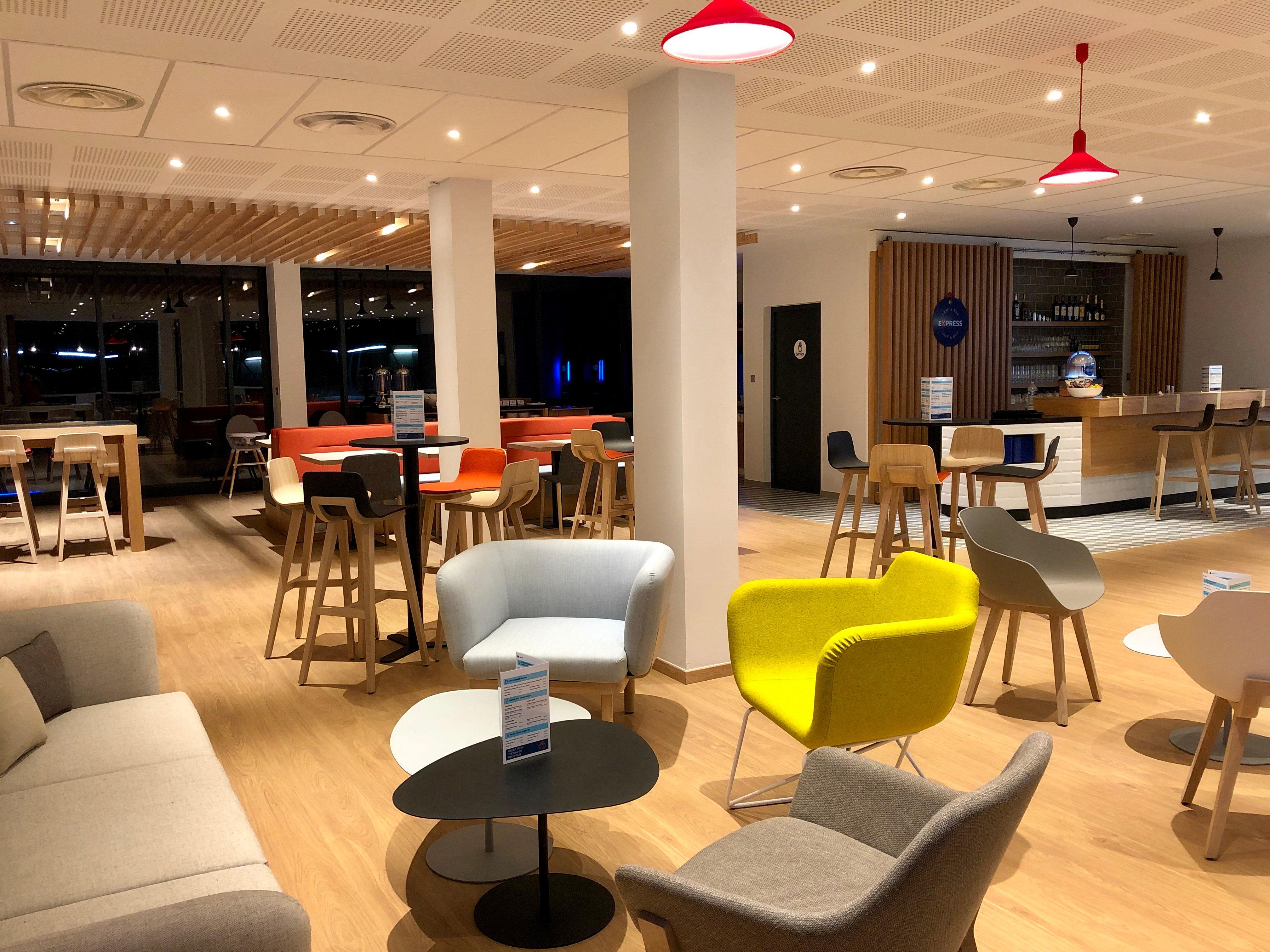 Holiday Inn Express - Bordeaux - Lormont By Ihg Esterno foto